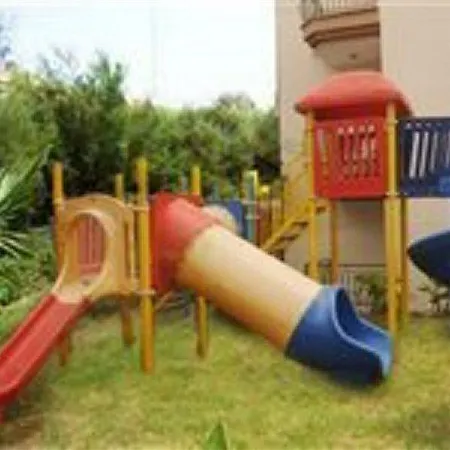 Blue Family Club * Side
